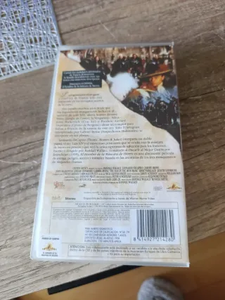 VHS El Hombre de la Máscara de Hierro