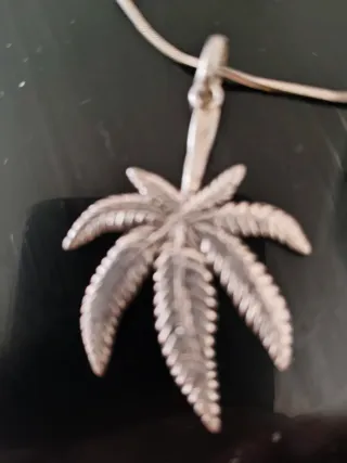 Colgante Plata Hoja y Cruz