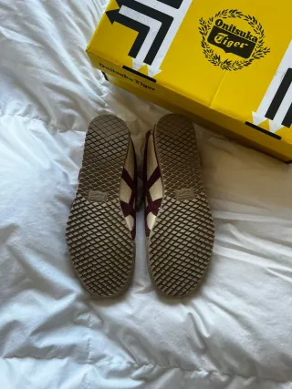 Onitsuka Tiger Crema y Granate Nuevas