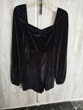 Mono corto negro con lunares de purpurina