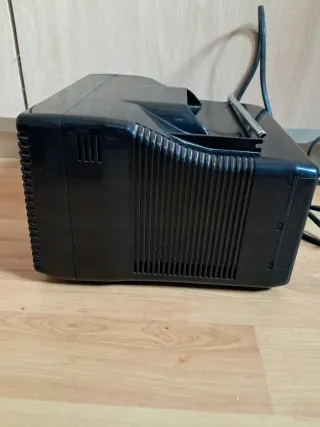 Televisor portátil ACTION negro