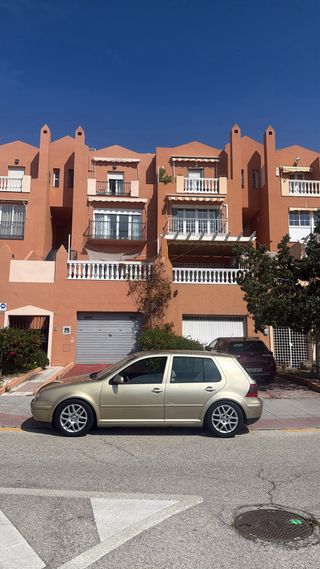 Volkswagen Golf 2003