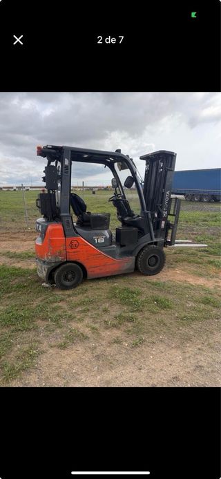 Carretilla Elevadora Toyota 1800kg DIESEL