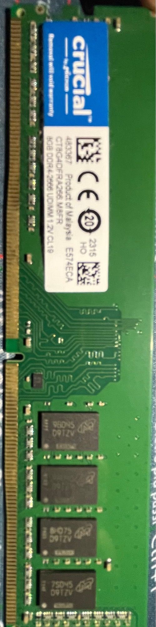 Memoria RAM Crucial 8GB DDR4 + 8GB Samsung = 16GB