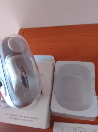Tagliaunghie Elettrico Automatico Bianco