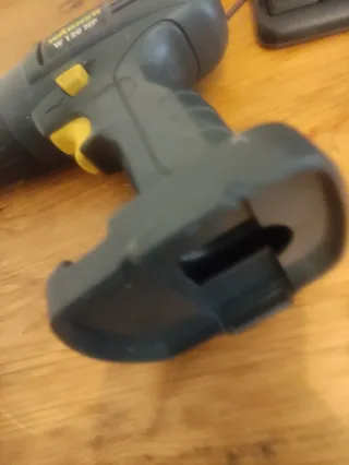 Taladro a batería W120NP (sin batería)