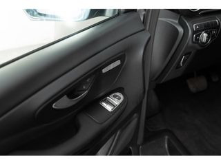 MERCEDES-BENZ Clase V 220 d Rise Largo