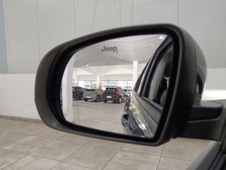 Jeep Compass Limited FWD