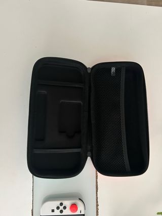 Nintendo Switch OLED + Zelda Tears of Kingdom