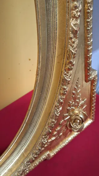 Marco Ovalado Dorado Decorado