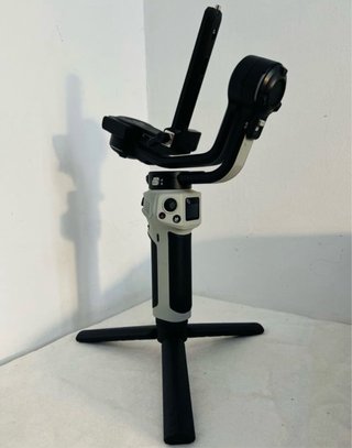 ZHIYUN CINEPEER Weebill 3E Estabilizador en caja