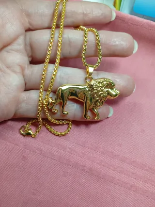 Collana Léon dorata