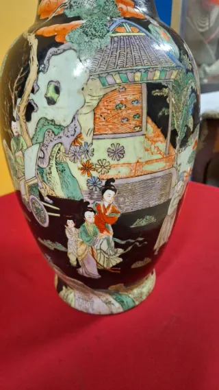 Jarrón chino pintado a mano con sello