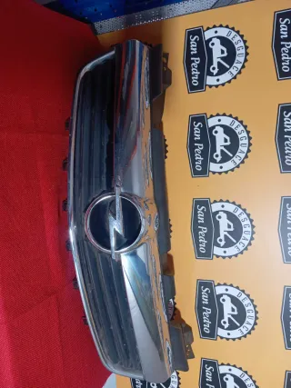 REJILLA OPEL ZAFIRA 2005