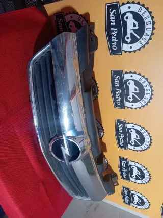 REJILLA OPEL ZAFIRA 2005