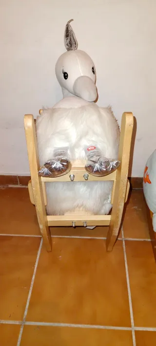 Balancines de bebé ardilla y cisne