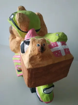 Figura oso papel maché