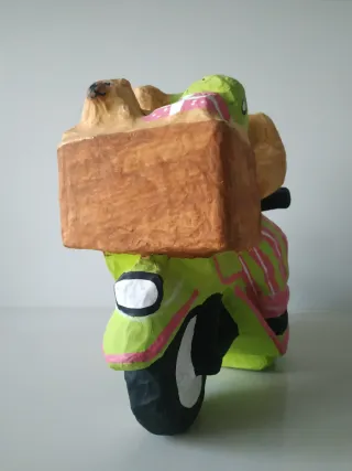 Figura oso papel maché
