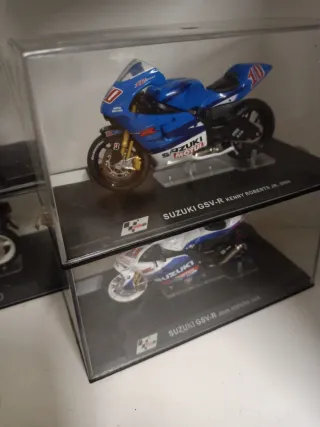 Motos a escala 1:24