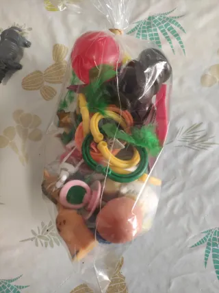 Lote de juguetes y muñecos