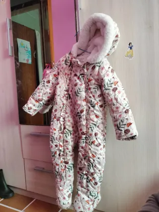 Buzo niña estampado bosque
