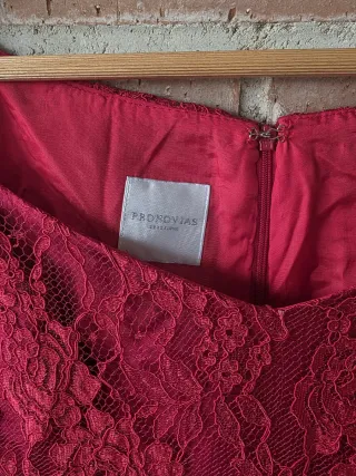 PRONOVIAS. Vestido rojo talla grande