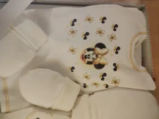 Conjunto Primera Puesta Bebé Minnie