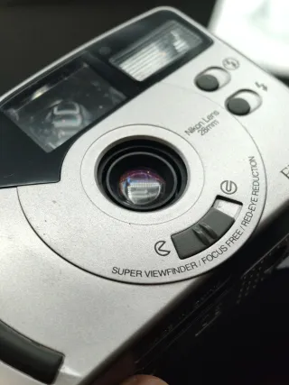 Cámara analógica compacta Nikon EF400SV  con caja