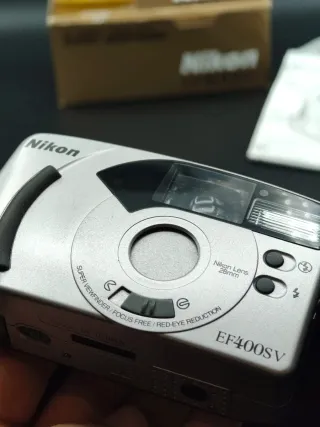 Cámara analógica compacta Nikon EF400SV  con caja