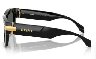 Gafas de sol Versace negras y doradas