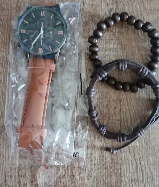 Reloj de pulsera hombre y pulseras