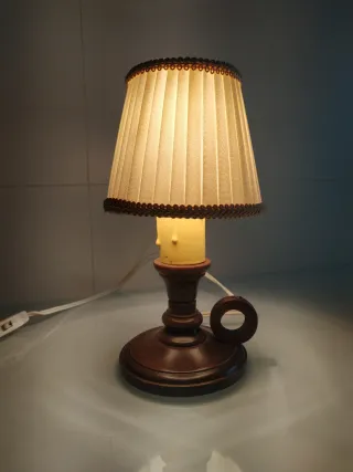 Lámpara antigua palmatoria madera