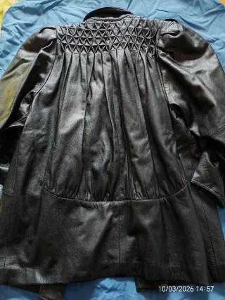 Cazadora cuero vintage negra