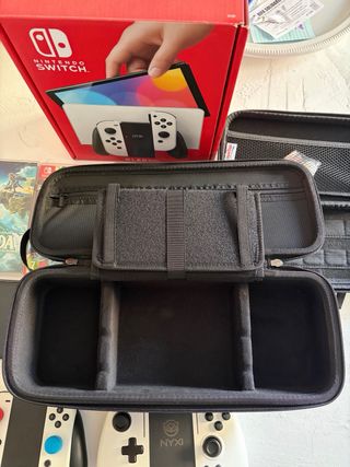 Nintendo Switch OLED Bianca + Giochi e accessori