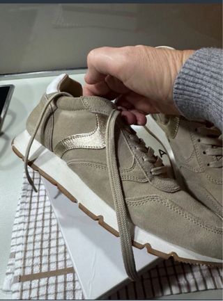 Voile Blanche Bambas Ante Beige Talla 40