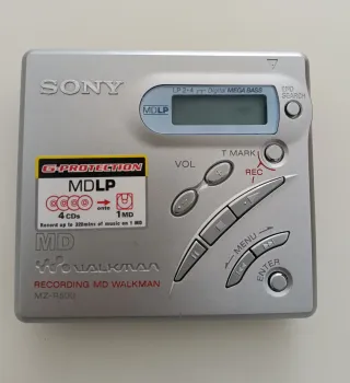 Minidisc Sony Walkman  con caja cargador disco rec