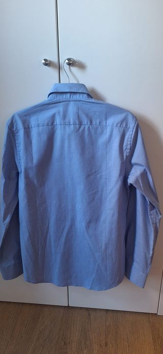 Camisa azul de vestir