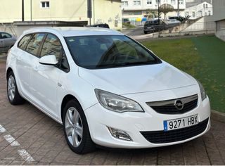 Opel Astra 2011