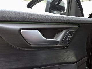 Ebro S400 1.5 DHE HEV Excellence CVT