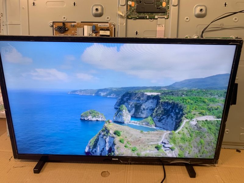 Philips 32 Smart TV WiFi
