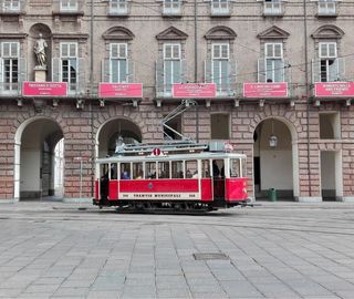 Silla original del antiguo tramvia de Turin