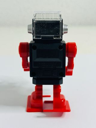 Sacapuntas Robot Caminante