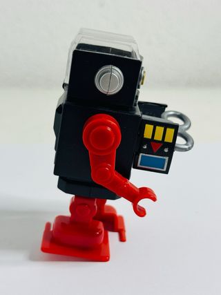 Sacapuntas Robot Caminante