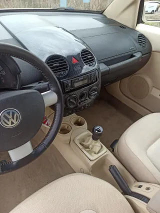 Volkswagen Beetle 2003