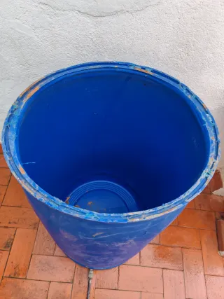 Bidón 300L bebedero