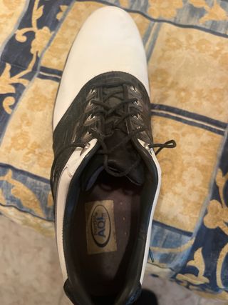 Zapatos de golf AQL negros y blancos