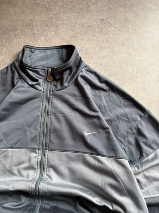 Nike trackjacket vintage y2k silver logo
