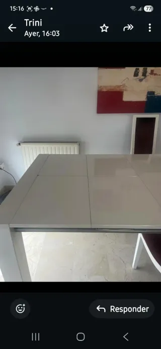 Mesa de comedor blanca lacada extensible,