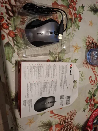 Ratón Trust USB Plata y Negro