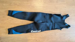 2 Trajes de neopreno de submarinismo